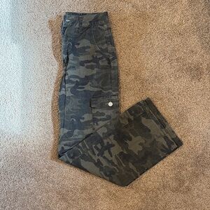 SHEIN Women’s Green Camouflage Cargo Pants